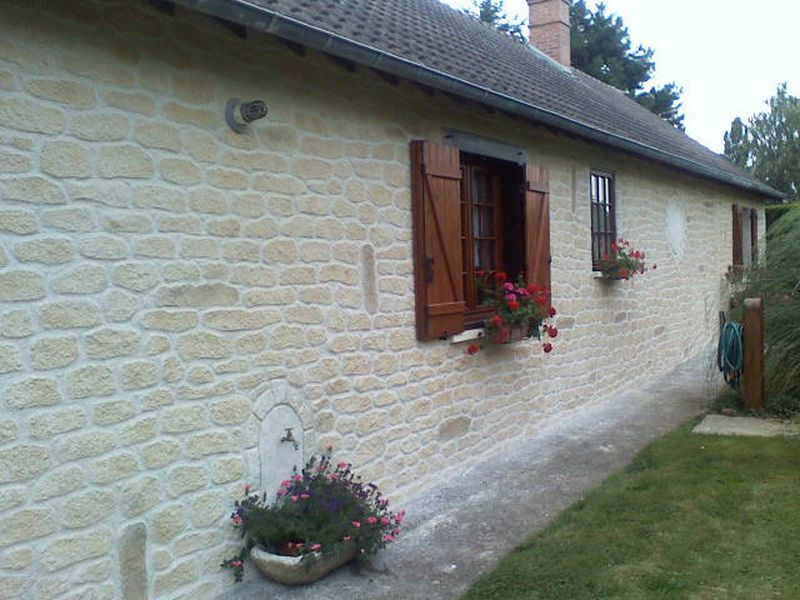 Joint à la chaux, façade en pierre à Vendrest