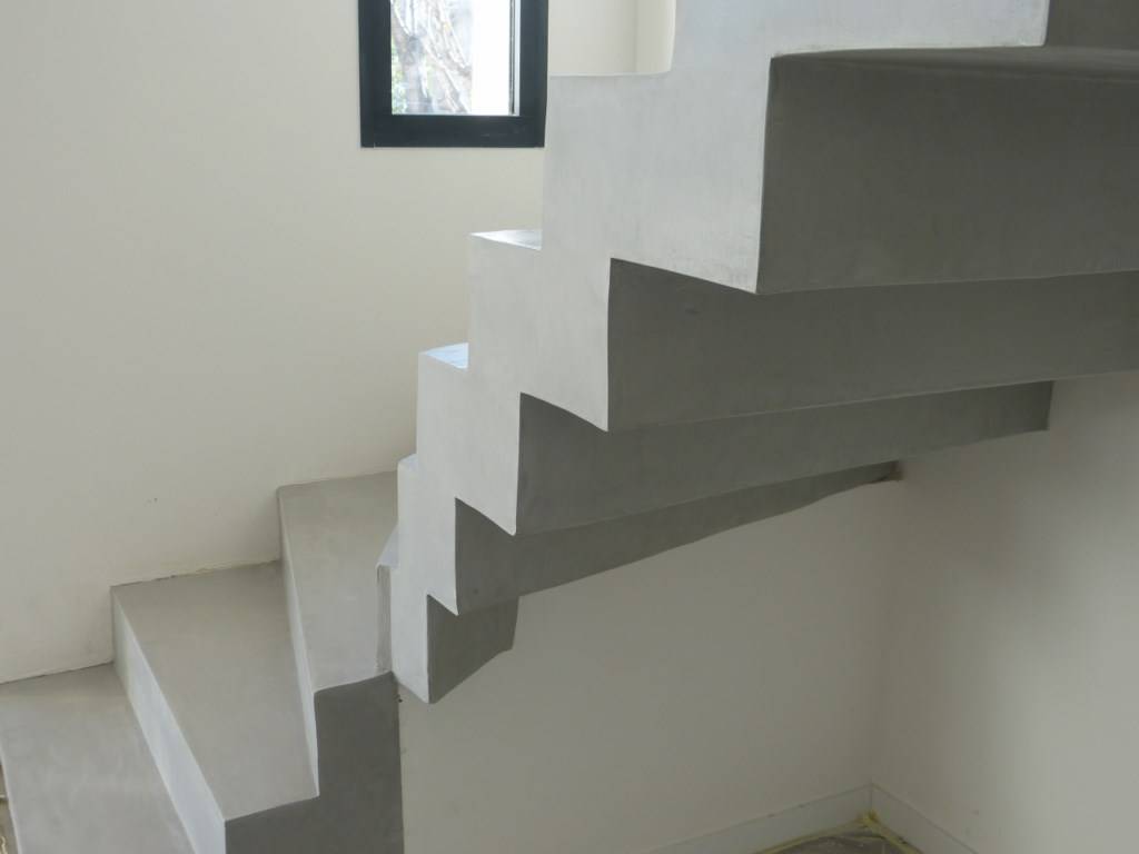 Création d'escalier en béton Luzancy